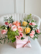 Load image into Gallery viewer, Designer's Choice Bloom Box - Small