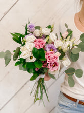 Load image into Gallery viewer, Lisianthus Bloom Bag
