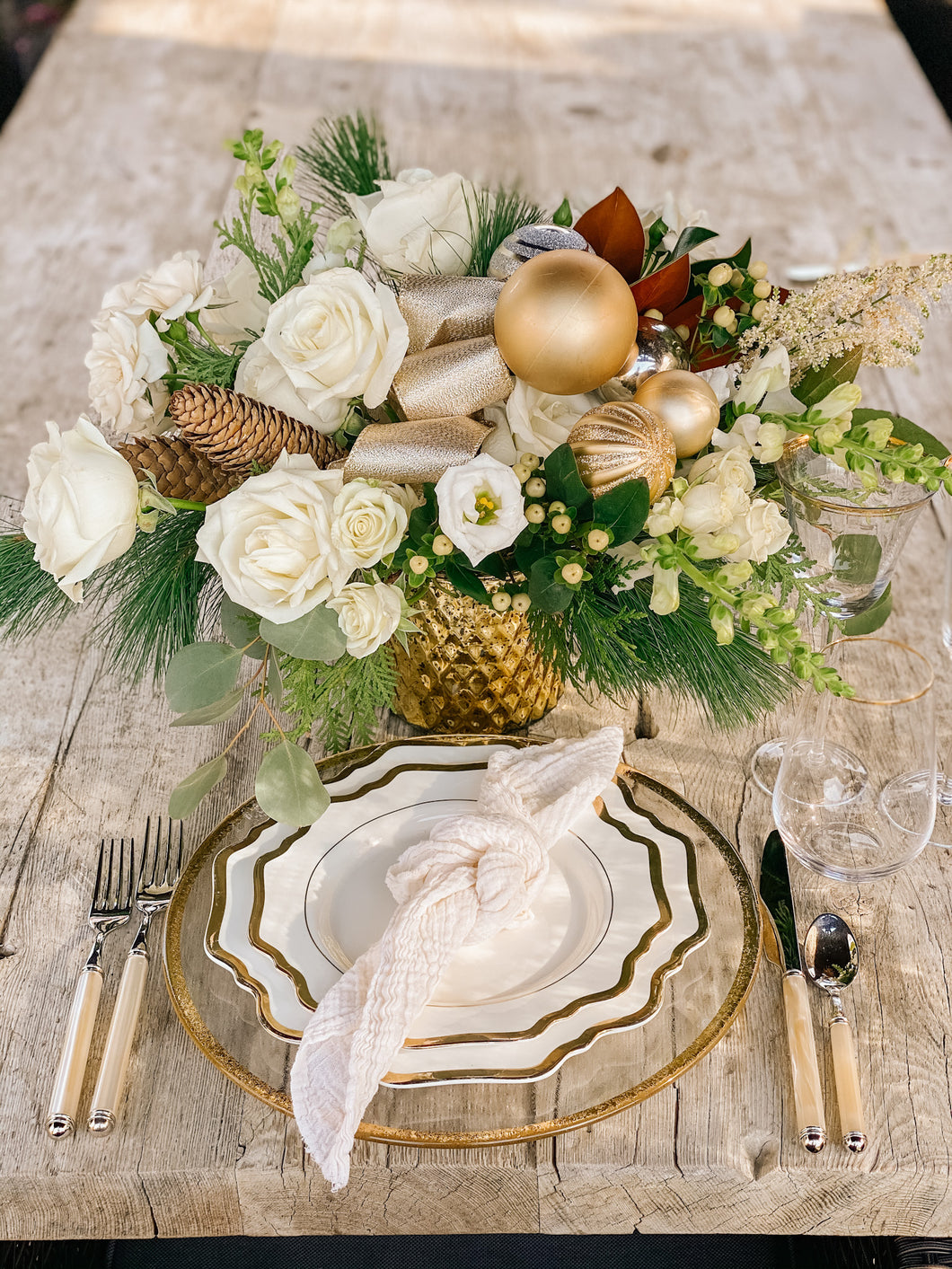 Winter White Centrepiece