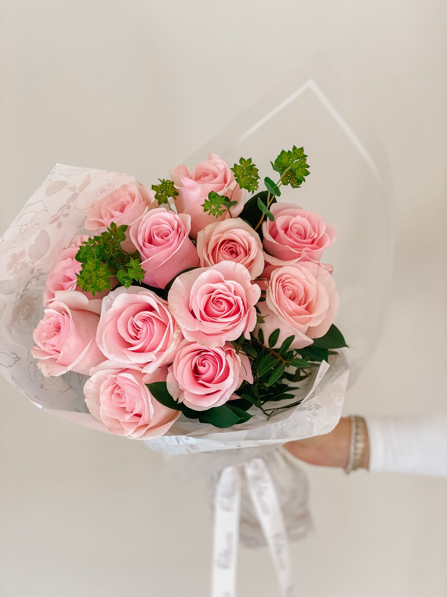Dozen blush roses for valentines day delivery